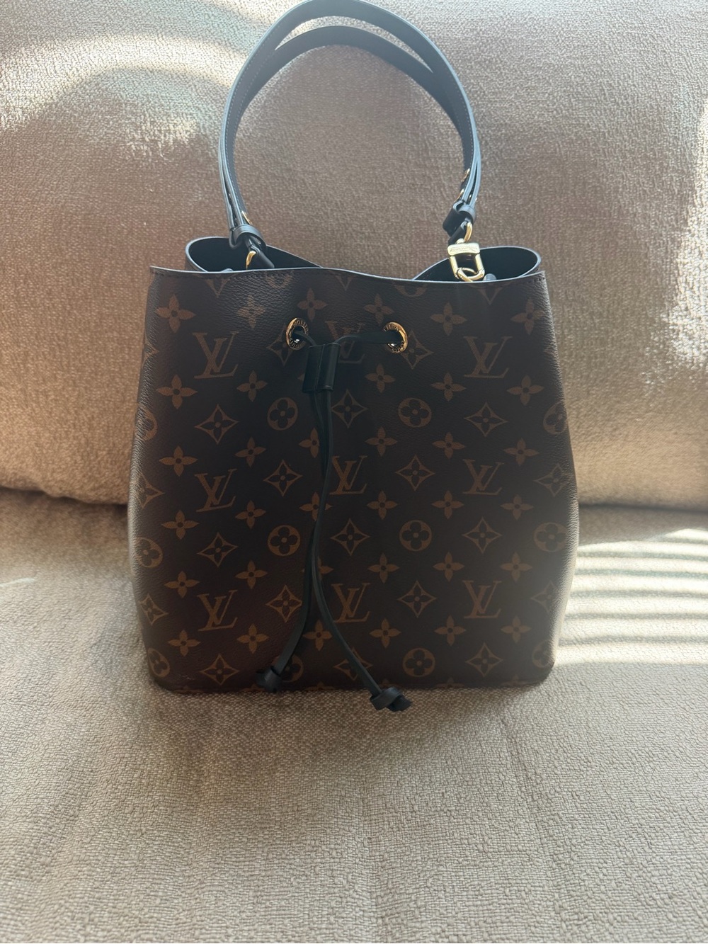 Louis Vuitton NéoNoé MM